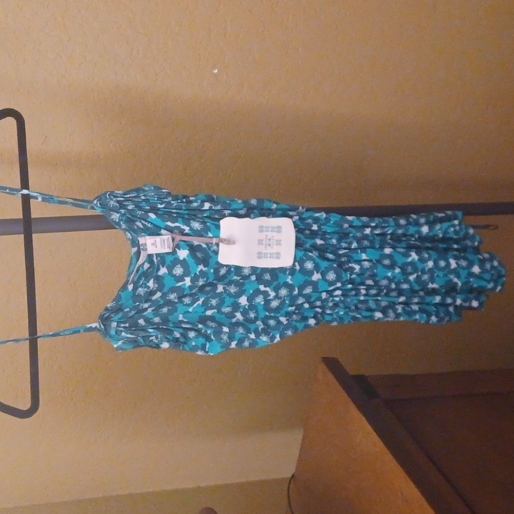 Romper - Picture 2 of 4